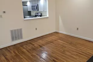 706 10th St NE, Washington, DC 20002 - Photo 5