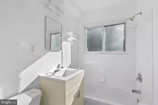 1390 Bryant St NE, Washington, DC 20018 - Photo 17