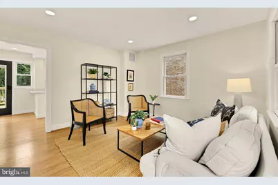 632 Farragut Place NE, Washington, DC 20017 - Photo 3