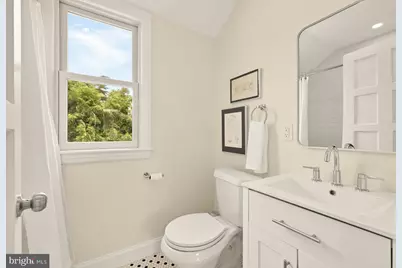 632 Farragut Place NE, Washington, DC 20017 - Photo 13