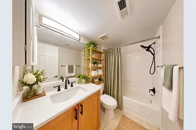 3609 38th Street NW #210, Washington, DC 20016 - Photo 11