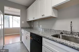 922 24th Street NW, Washington, DC 20037 - Photo 15