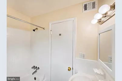 3823 W Street SE #201, Washington, DC 20020 - Photo 7