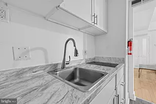 2127 California St NW, Washington, DC 20008 - Photo 11