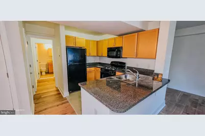 800 4th Street SW #S402, Washington, DC 20024 - Photo 11
