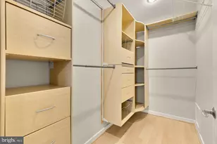 2412 17th St NW, Washington, DC 20009 - Photo 19