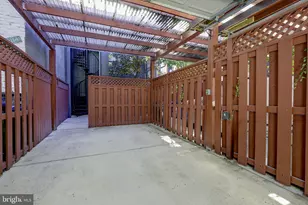 1335 R St NW, Washington, DC 20009 - Photo 39