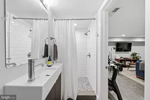 309 35th St NE, Washington, DC 20019 - Photo 37