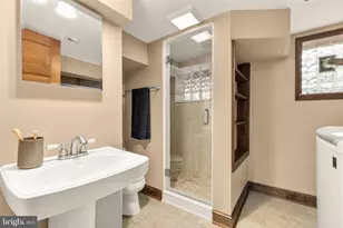 1360 Spring Rd NW, Washington, DC 20010 - Photo 37
