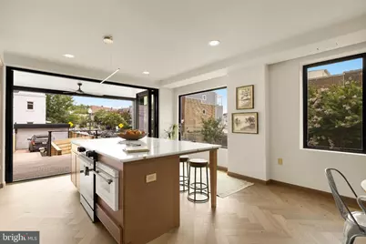 932 14th Street SE, Washington, DC 20003 - Photo 13