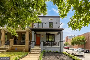 932 14th St SE, Washington, DC 20003 - Photo 1
