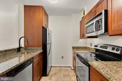 2320 Wisconsin Avenue NW #310, Washington, DC 20007 - Photo 9