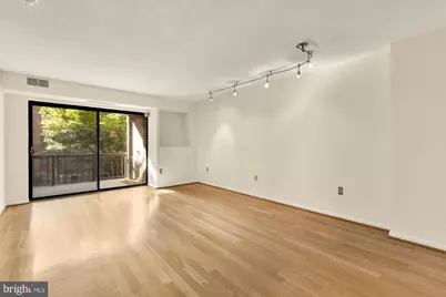 2320 Wisconsin Avenue NW #310, Washington, DC 20007 - Photo 5