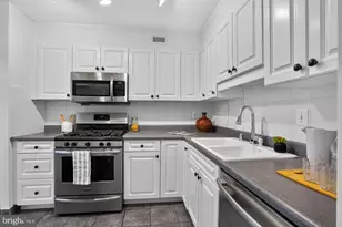 429 N St SW, Washington, DC 20024 - Photo 7