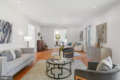 4711 Foxhall Crescent NW, Washington, DC 20007 - Photo 3