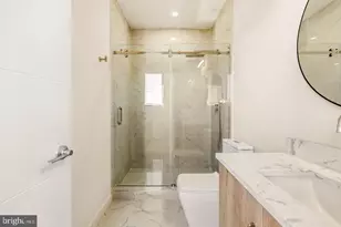 2117 M St NE, Washington, DC 20002 - Photo 21