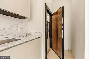 2117 M St NE, Washington, DC 20002 - Photo 5