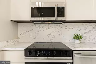 2117 M St NE, Washington, DC 20002 - Photo 27