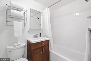 1428 Swann St NW, Washington, DC 20009 - Photo 43