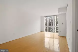 1000 New Jersey Ave SE, Washington, DC 20003 - Photo 5