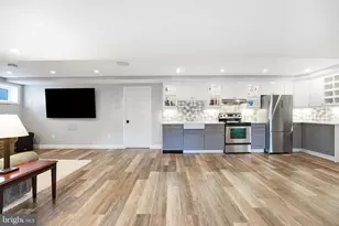 5128 Linnean Terrace NW, Washington, DC 20008 - Photo 35