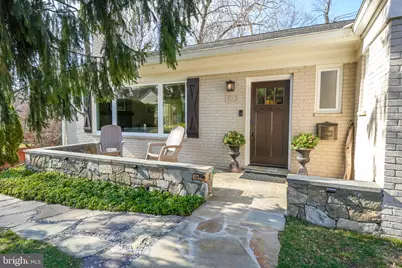 5128 Linnean Terrace NW, Washington, DC 20008 - Photo 3
