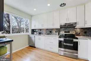 5128 Linnean Terrace NW, Washington, DC 20008 - Photo 15
