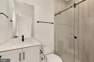 2615 Olmsted Ct NW, Washington, DC 20001 - Photo 27