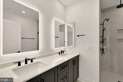 2615 Olmsted Court NW, Washington, DC 20001 - Photo 19