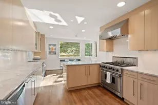 5152 Manning Pl NW, Washington, DC 20016 - Photo 5