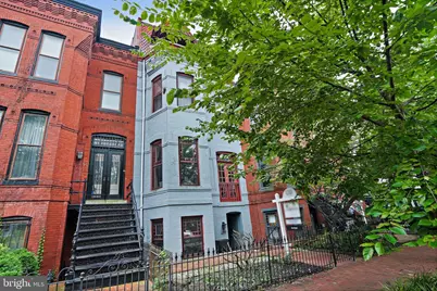 409 Constitution Avenue NE #3, Washington, DC 20002 - Photo 3