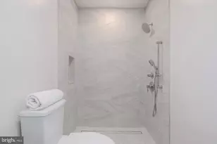 933 N St NW, Washington, DC 20001 - Photo 13