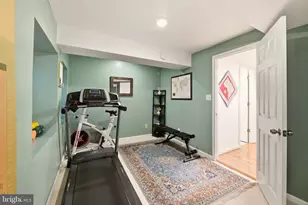 1930 New Hampshire Ave NW, Washington, DC 20009 - Photo 31