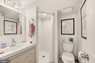 1930 New Hampshire Ave NW, Washington, DC 20009 - Photo 23