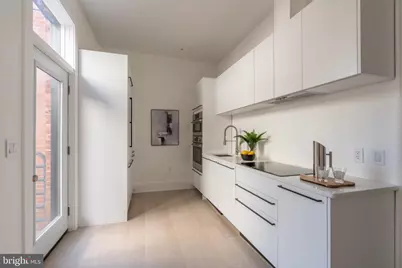 329 8th Street NE, Washington, DC 20002 - Photo 17