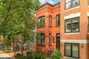 329 8th St NE, Washington, DC 20002 - Photo 1