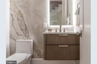 329 8th Street NE, Washington, DC 20002 - Photo 19