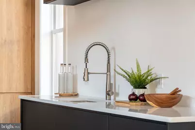 329 8th Street NE, Washington, DC 20002 - Photo 11