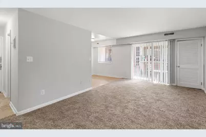 5344 C Street SE #302, Washington, DC 20019 - Photo 3