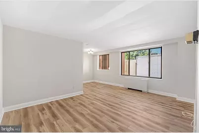 5112 Macarthur Boulevard NW #108, Washington, DC 20016 - Photo 3