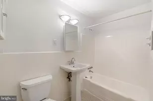 5112 MacArthur Blvd NW, Washington, DC 20016 - Photo 9