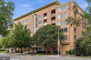 355 I Street SW, Washington, DC 20024 - Photo 27