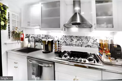 1016 22nd Street NW, Washington, DC 20037 - Photo 57
