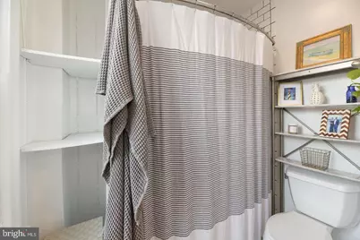 1404 E Street SE, Washington, DC 20003 - Photo 25