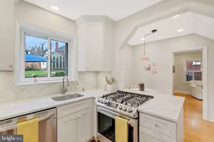 5464 30th Pl NW, Washington, DC 20015 - Photo 7