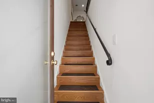 1124 25th St NW, Washington, DC 20037 - Photo 3
