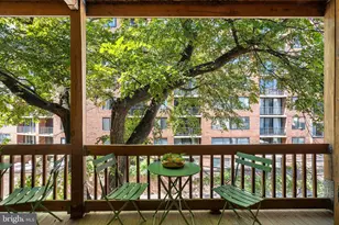 1124 25th St NW, Washington, DC 20037 - Photo 11