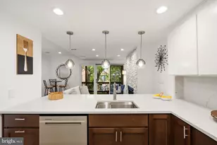 1124 25th St NW, Washington, DC 20037 - Photo 13