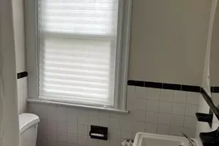 1129 7th St NE, Washington, DC 20002 - Photo 23
