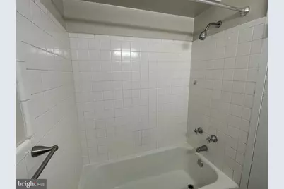 1711 Massachusetts Avenue NW #829, Washington, DC 20036 - Photo 19